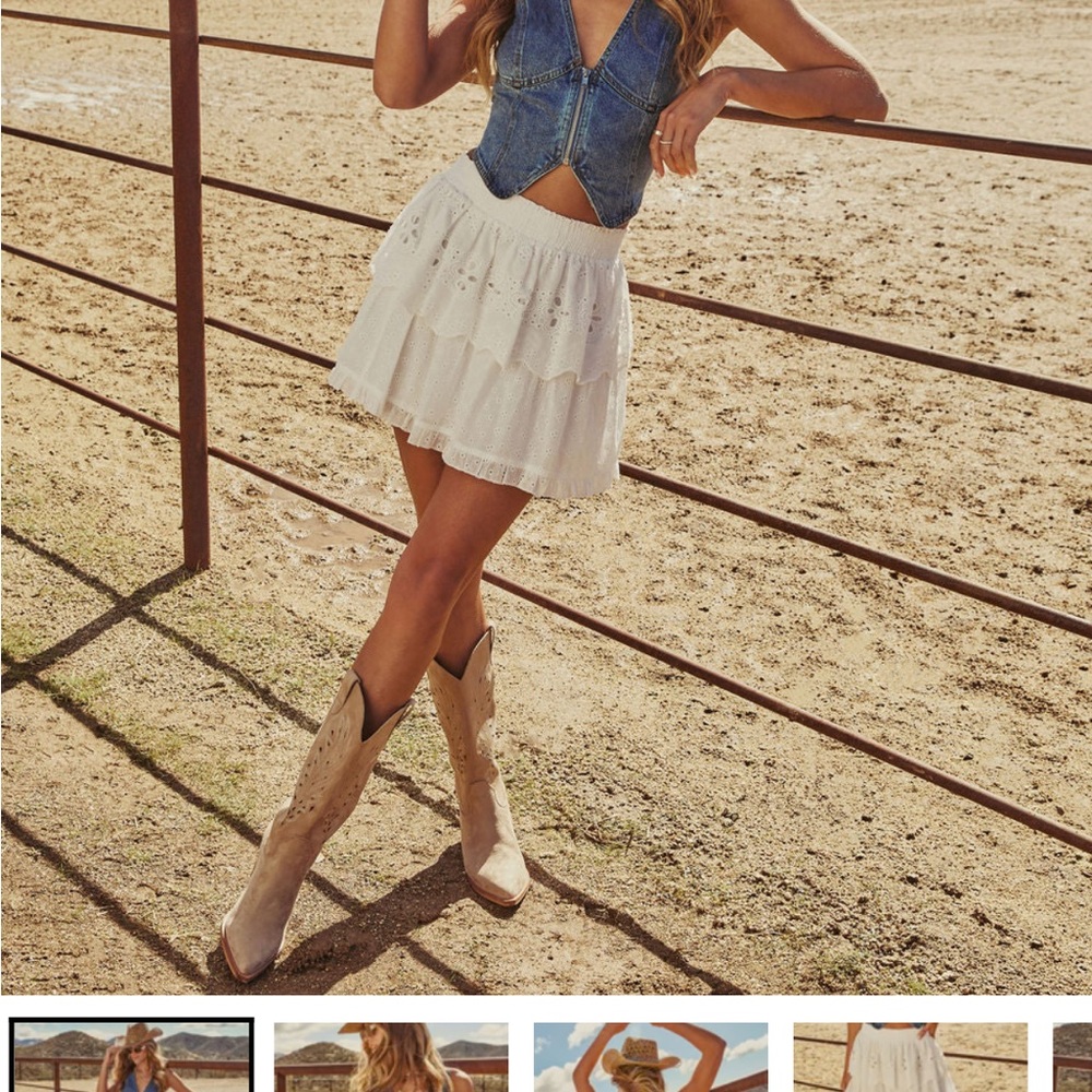 Vici Cream Skater Mini Skirt Tiered Casual